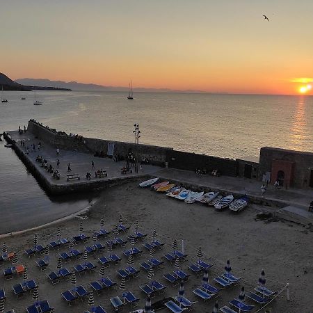 Casa Vacanze Tramonto Alla Marina 체팔루 외부 사진