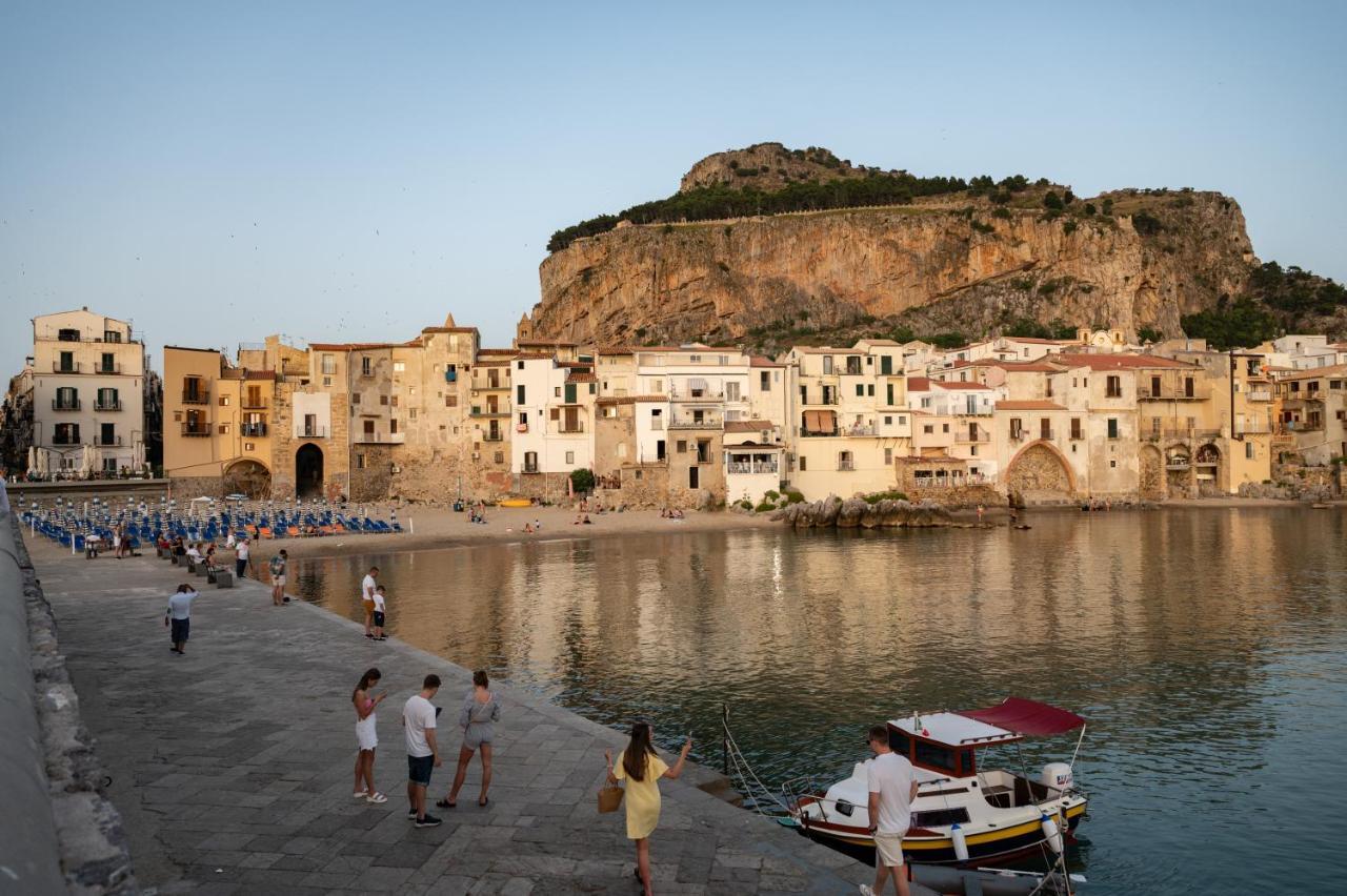Casa Vacanze Tramonto Alla Marina 체팔루 외부 사진