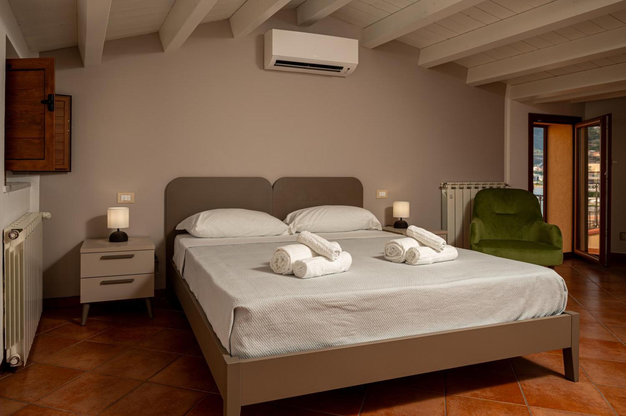 Casa Vacanze Tramonto Alla Marina 체팔루 외부 사진