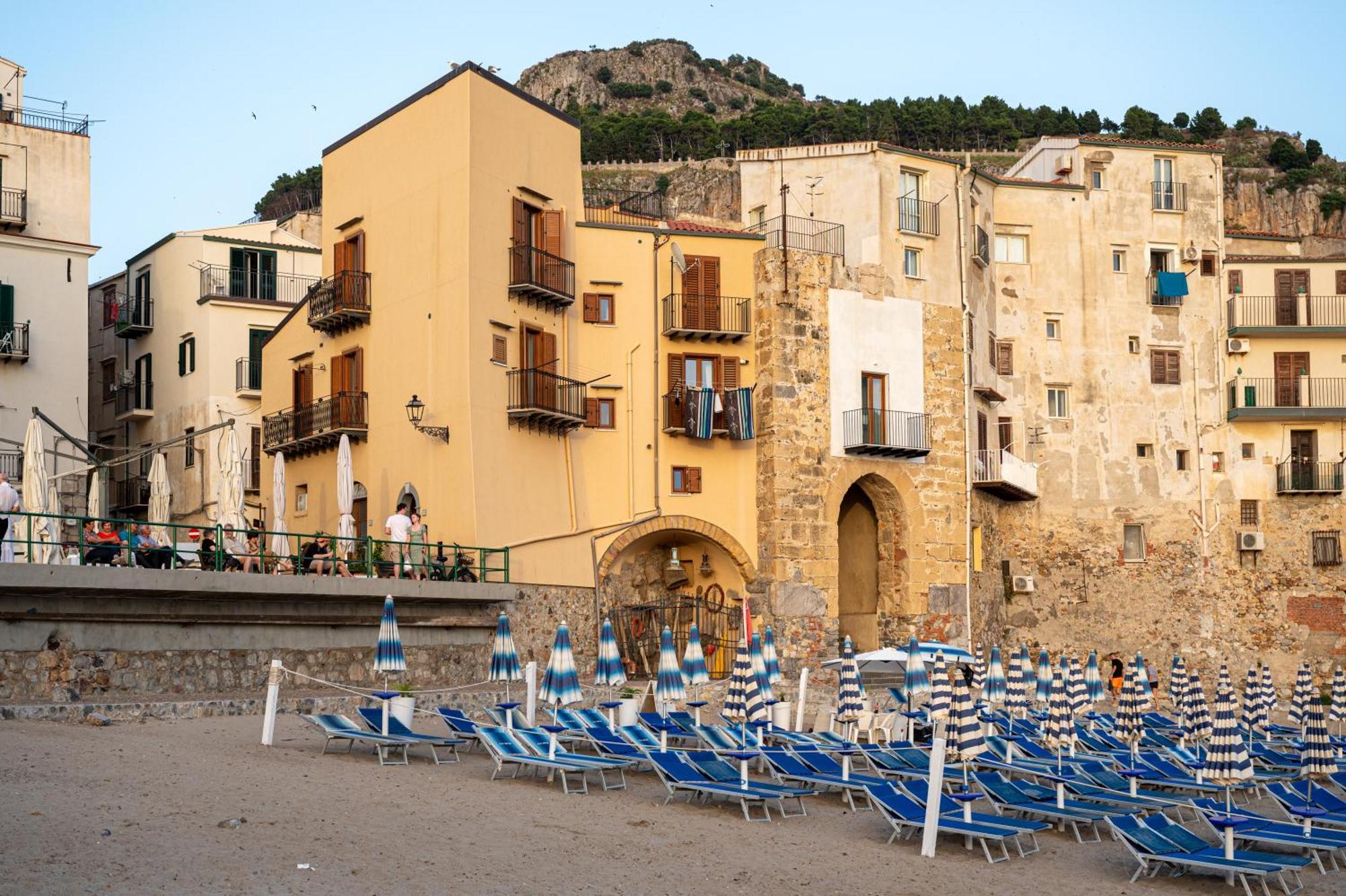 Casa Vacanze Tramonto Alla Marina 체팔루 외부 사진