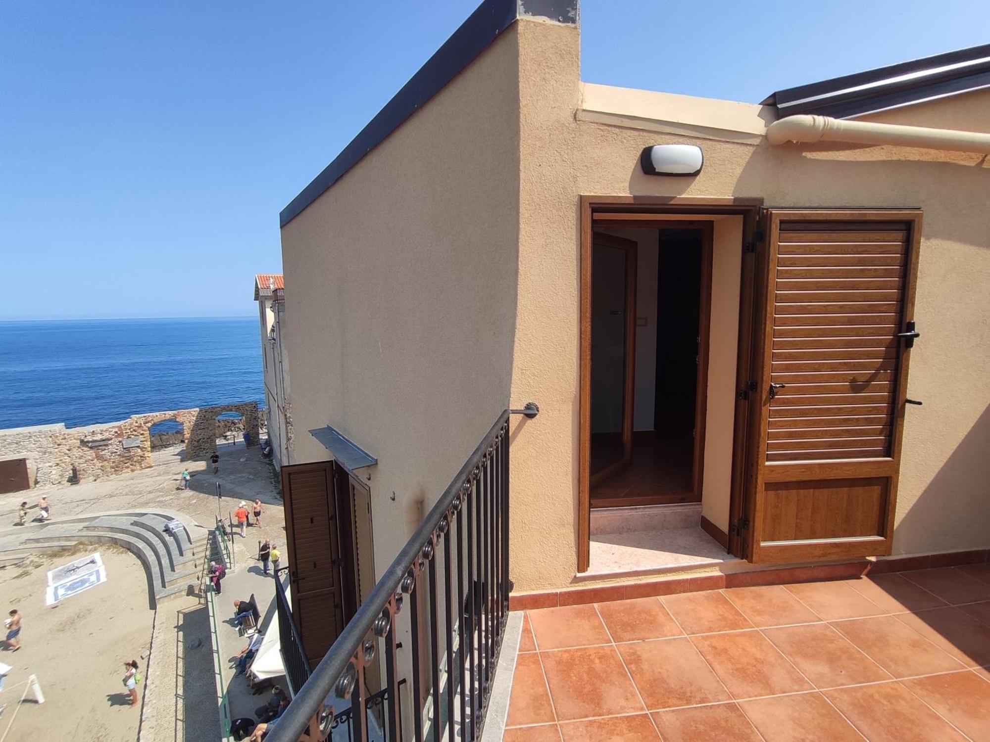 Casa Vacanze Tramonto Alla Marina 체팔루 외부 사진